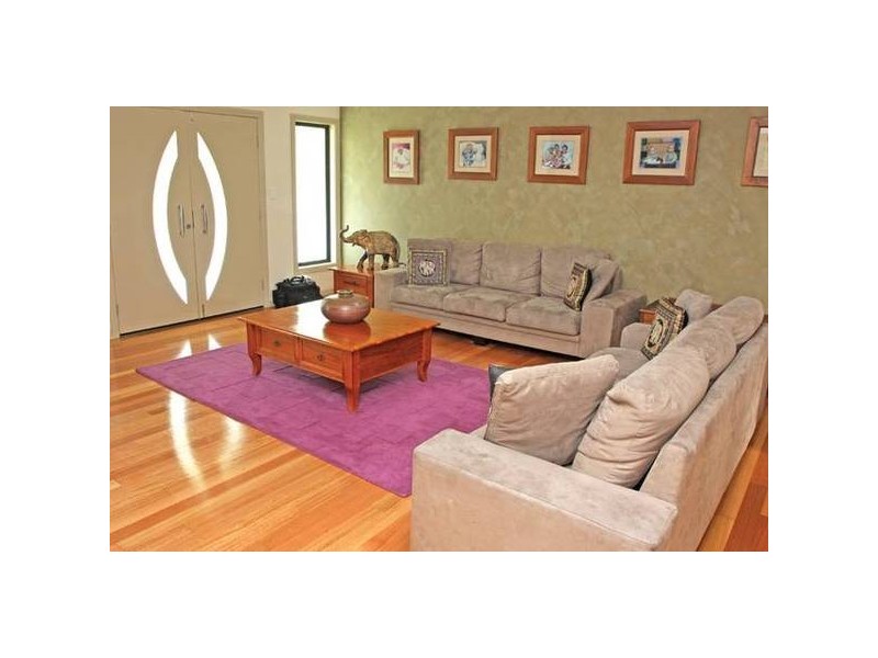 11 Cassia Court, Palm Beach QLD 4221