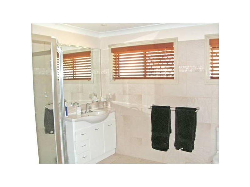 11 Cassia Court, Palm Beach QLD 4221