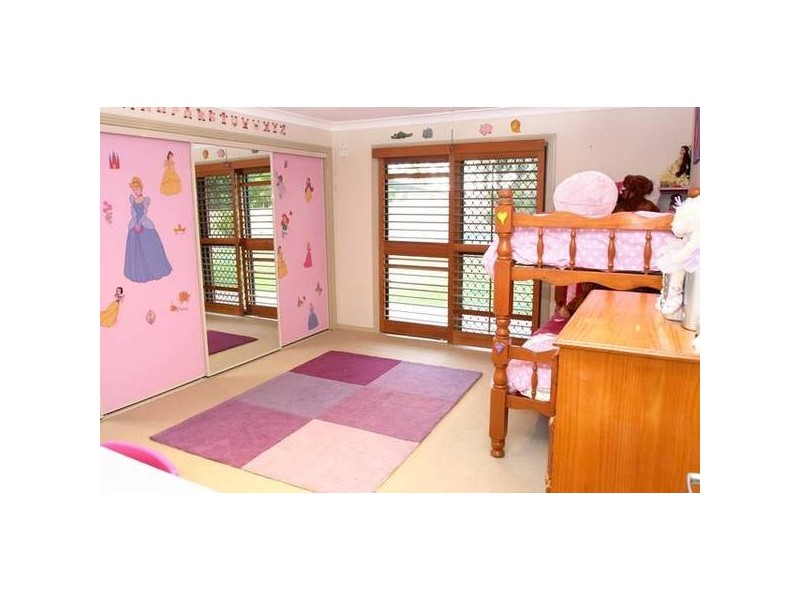 11 Cassia Court, Palm Beach QLD 4221