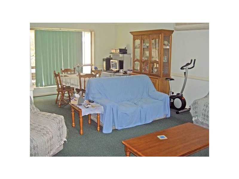 68 Silverglade Drive, Elanora QLD 4221