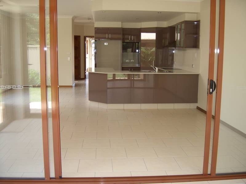 2/10 Bali Ave, Palm Beach QLD 4221