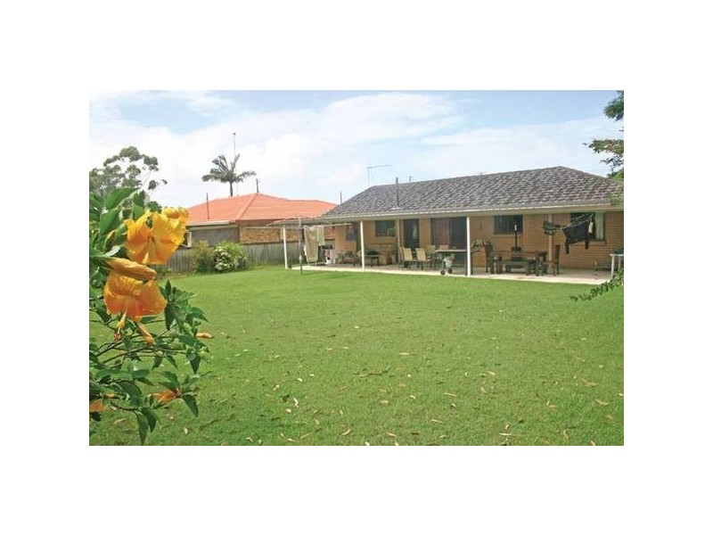 7 Colvillea Court, Palm Beach QLD 4221