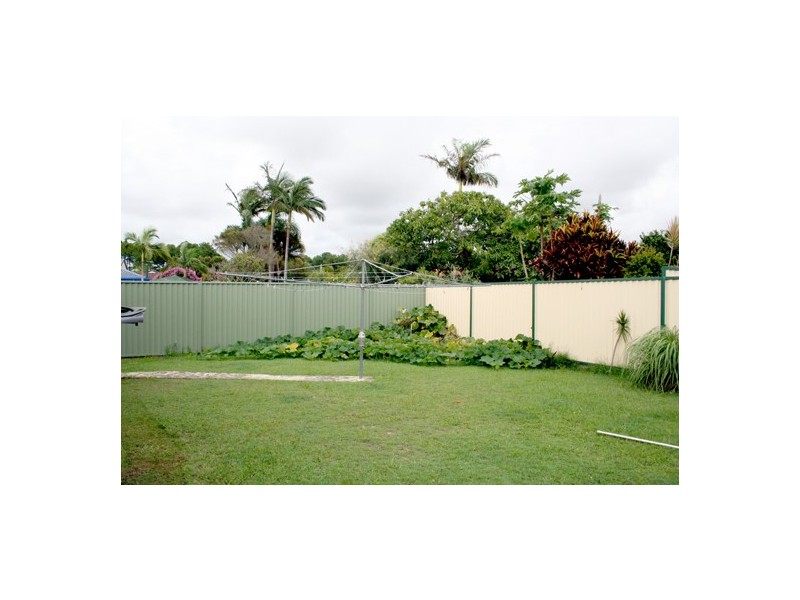 13 Carolina Close, Elanora QLD 4221