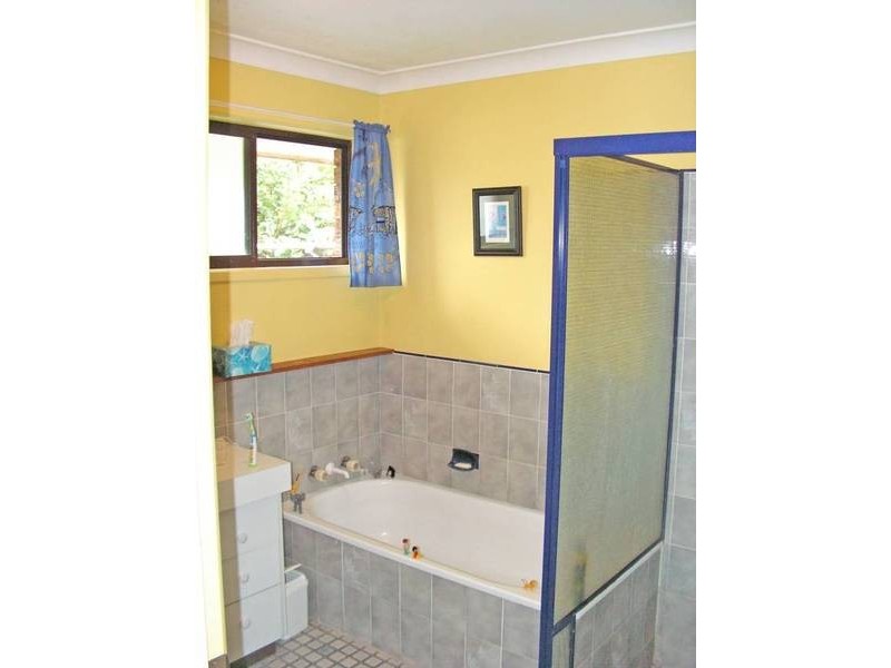 1/10 Redleaf Court, Burleigh Waters QLD 4220