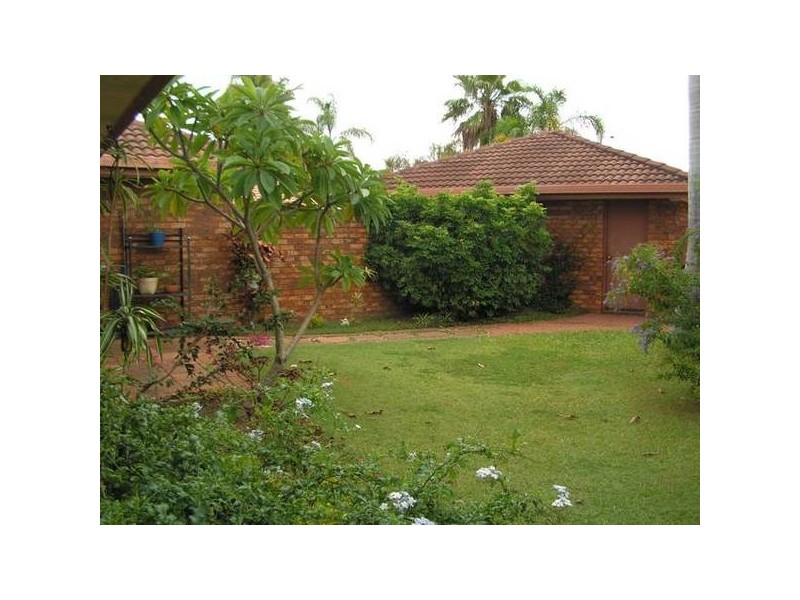 1/10 Redleaf Court, Burleigh Waters QLD 4220