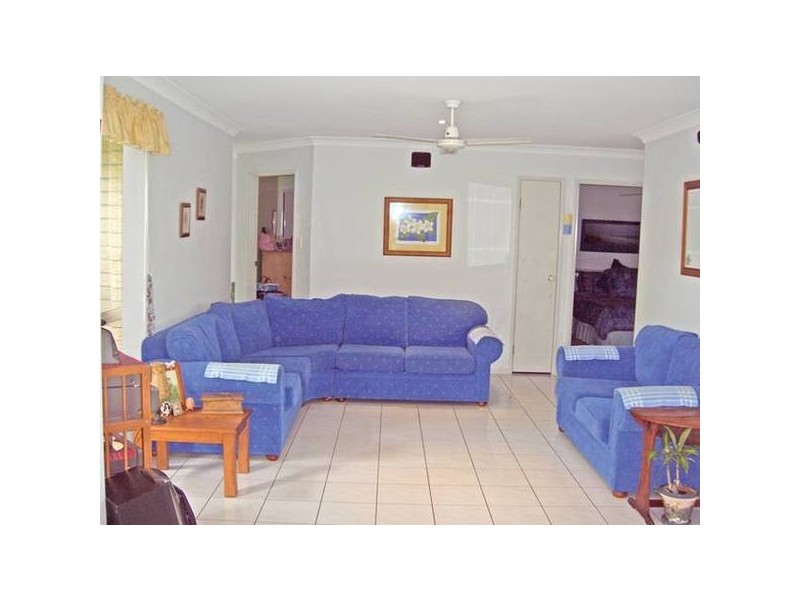 122 Bienvenue Drive, Currumbin Waters QLD 4223