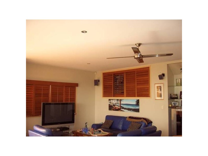 1/48 Hill Ave, Burleigh Heads QLD 4220