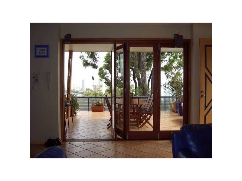 1/48 Hill Ave, Burleigh Heads QLD 4220