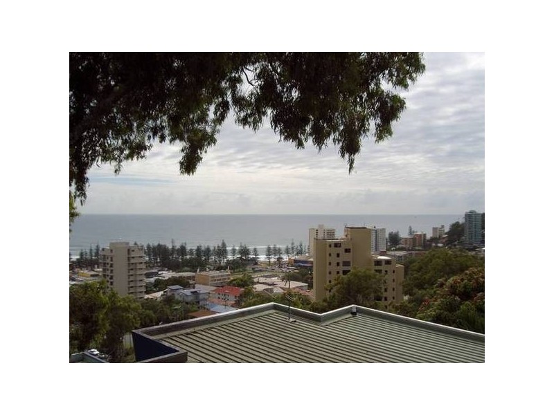 1/48 Hill Ave, Burleigh Heads QLD 4220