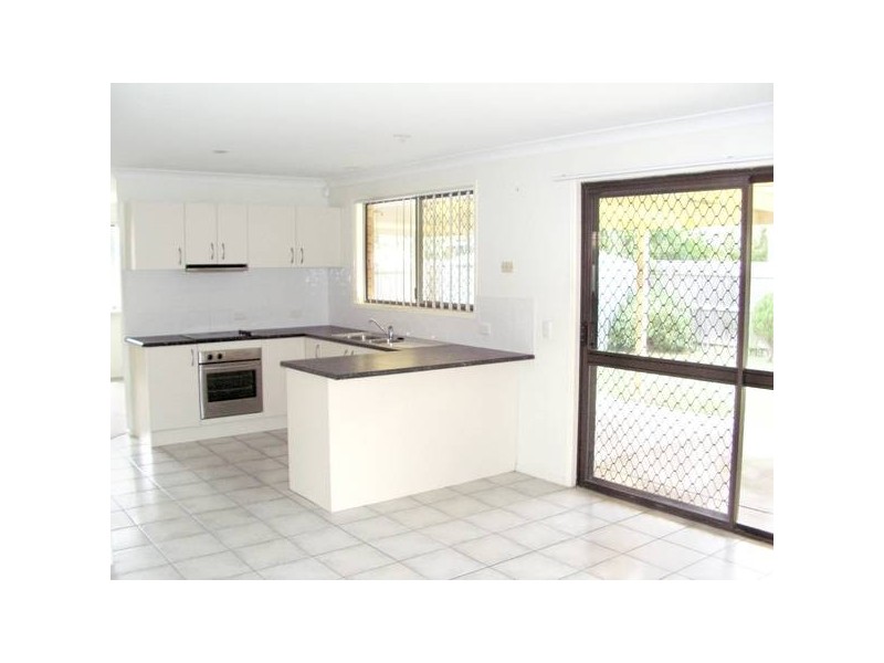 80 Ironbark Street, Elanora QLD 4221
