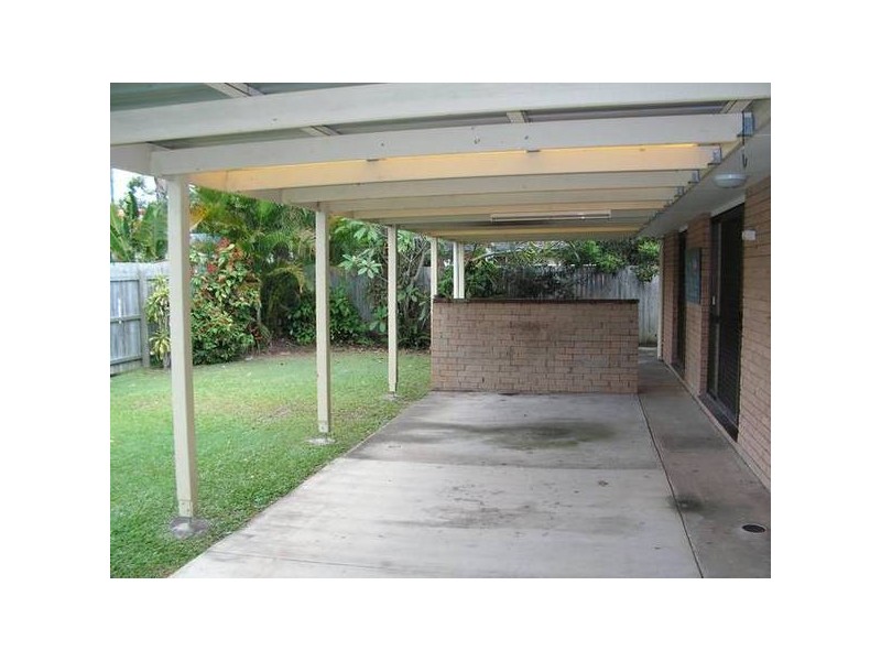 80 Ironbark Street, Elanora QLD 4221