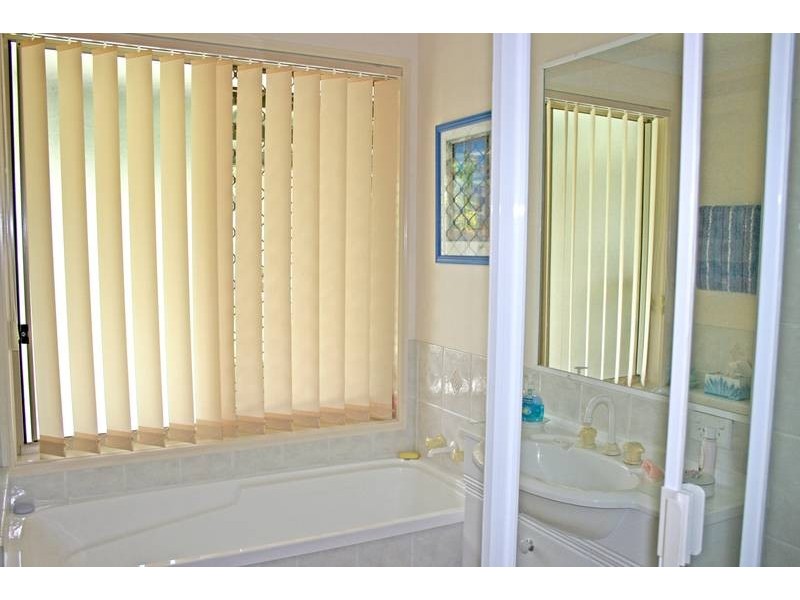 8 Harpullia Rise, Burleigh Heads QLD 4220