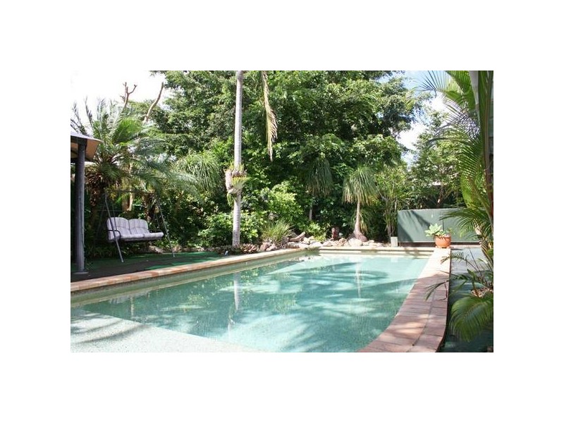 14 Satinwood Place, Palm Beach QLD 4221