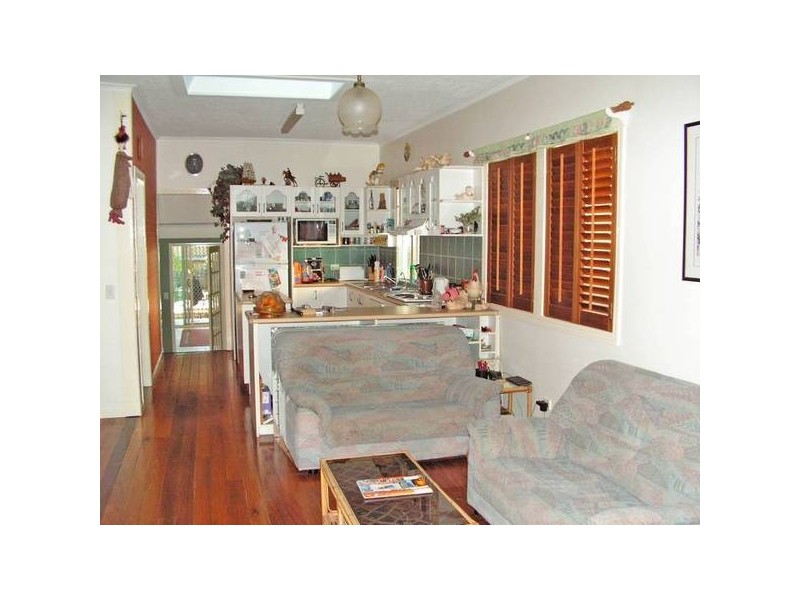 27 Fourteenth Avenue, Palm Beach QLD 4221