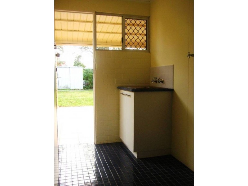 9 Iluka Street, Palm Beach QLD 4221