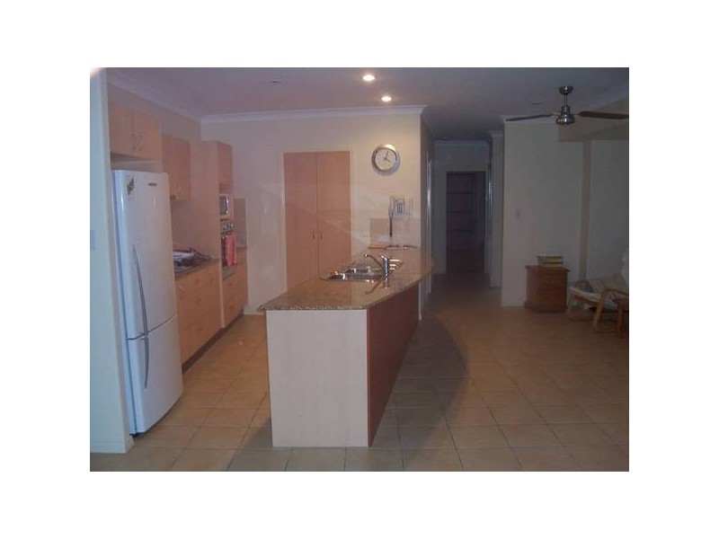 1/3 Alkira Avenue, Palm Beach QLD 4221