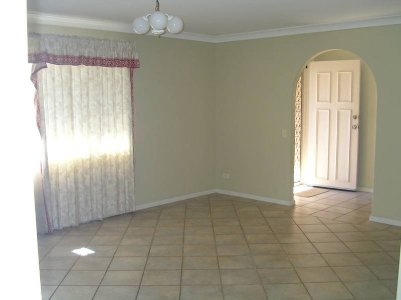 19 Sugarleaf Court, Burleigh Waters QLD 4220