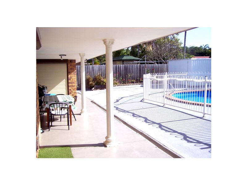15 Carolina Close, Elanora QLD 4221