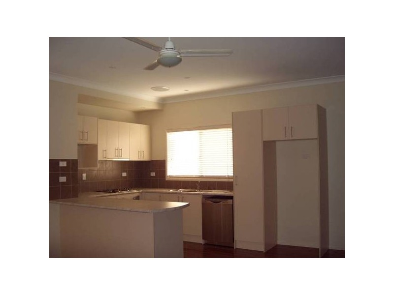 2/6 Woodgee Street, Currumbin QLD 4223