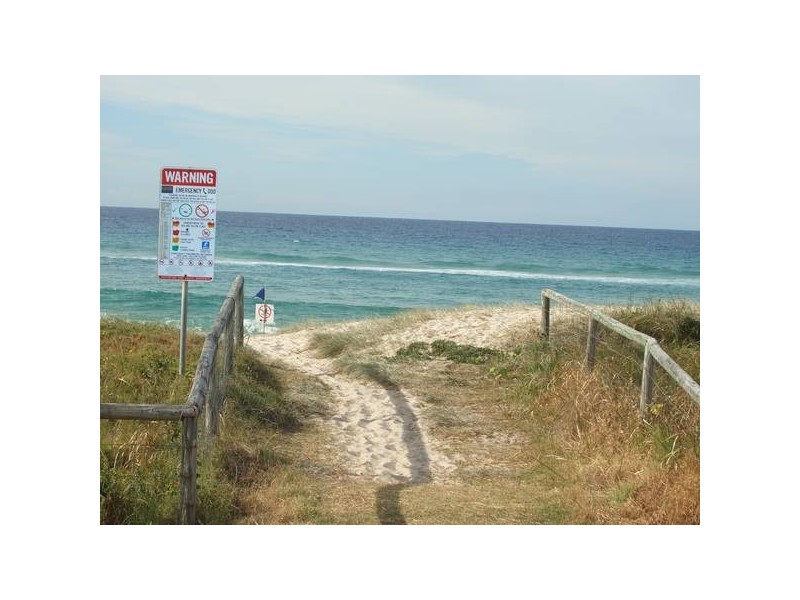 2/6 Woodgee Street, Currumbin QLD 4223