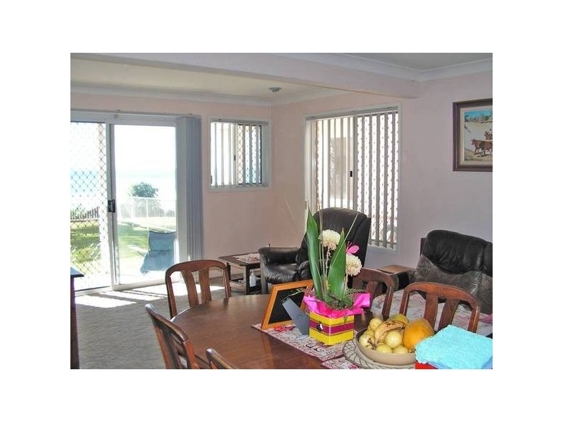 247 Jefferson Lane, Palm Beach QLD 4221