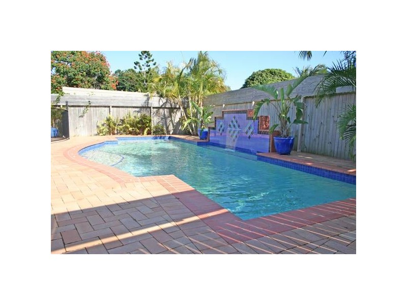 9 Merauke Avenue, Palm Beach QLD 4221