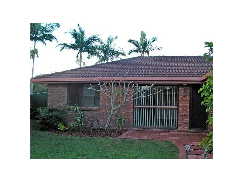 1/10 Redleaf Street, Burleigh Waters QLD 4220