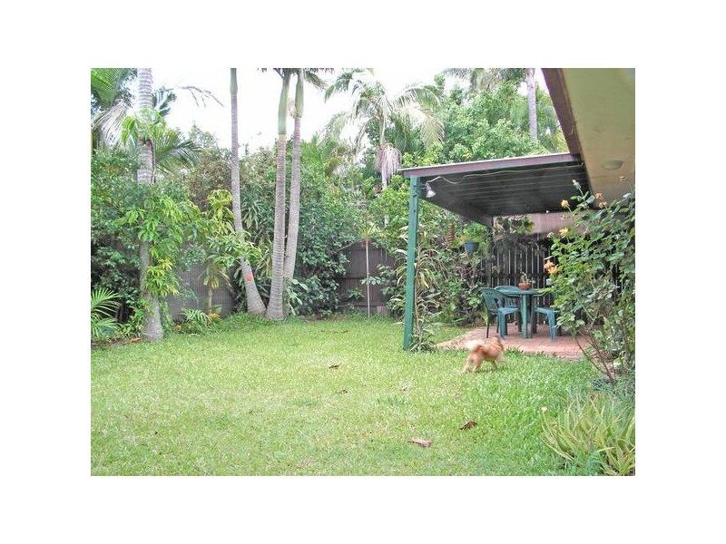 1/10 Redleaf Street, Burleigh Waters QLD 4220