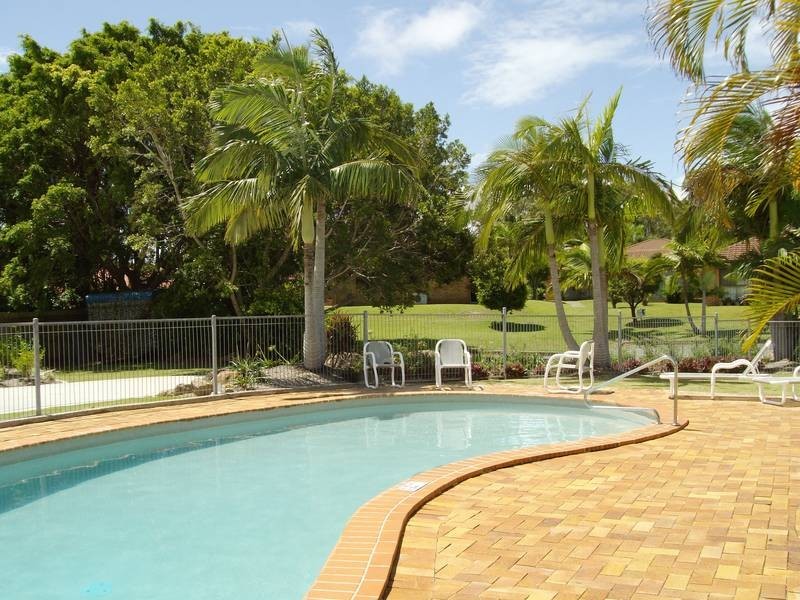 5/12 Landau Court, Miami QLD 4220