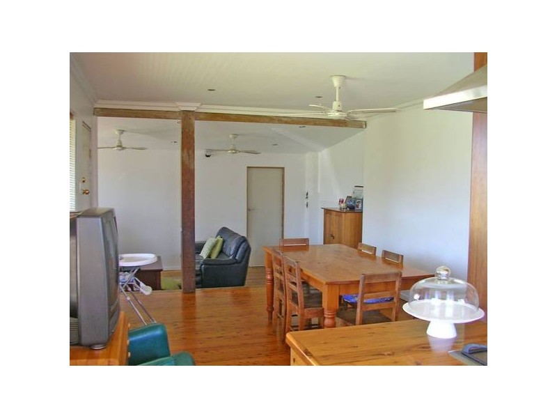 4 BALI AVENUE, Palm Beach QLD 4221