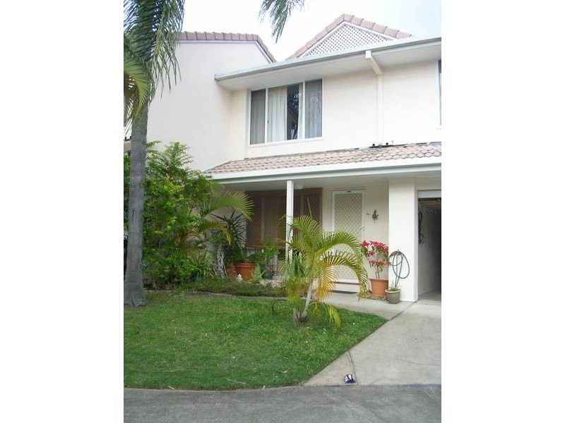 82/2 Coolgardie St, Elanora QLD 4221