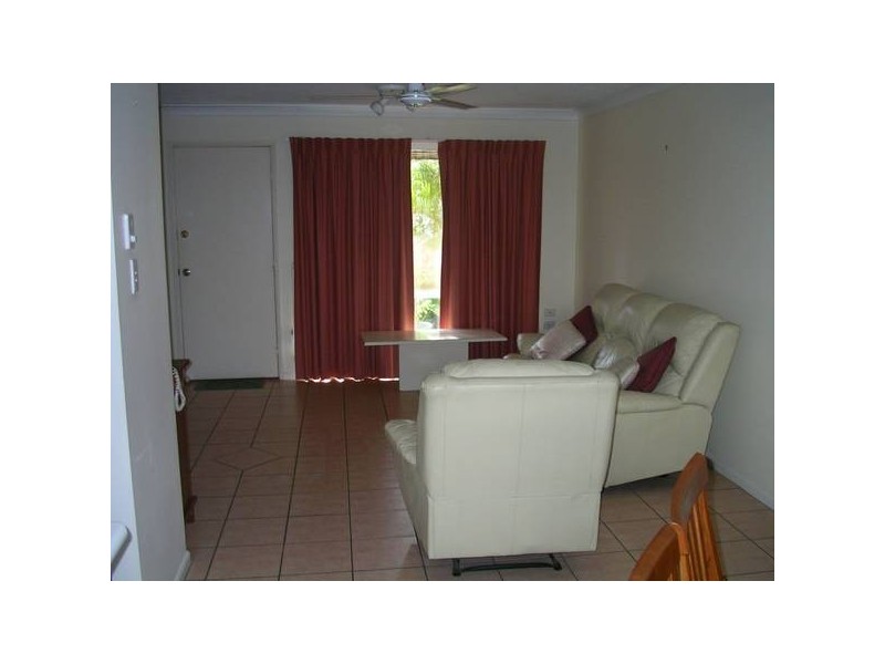 82/2 Coolgardie St, Elanora QLD 4221