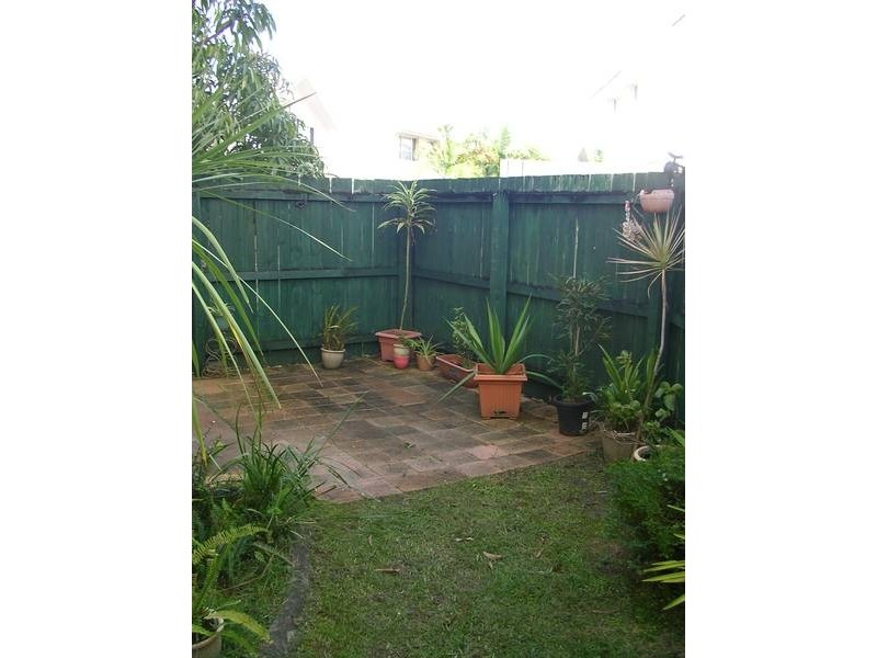 82/2 Coolgardie St, Elanora QLD 4221