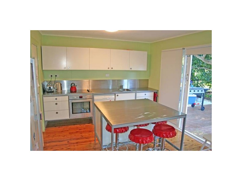 93 Fifth Ave, Palm Beach QLD 4221