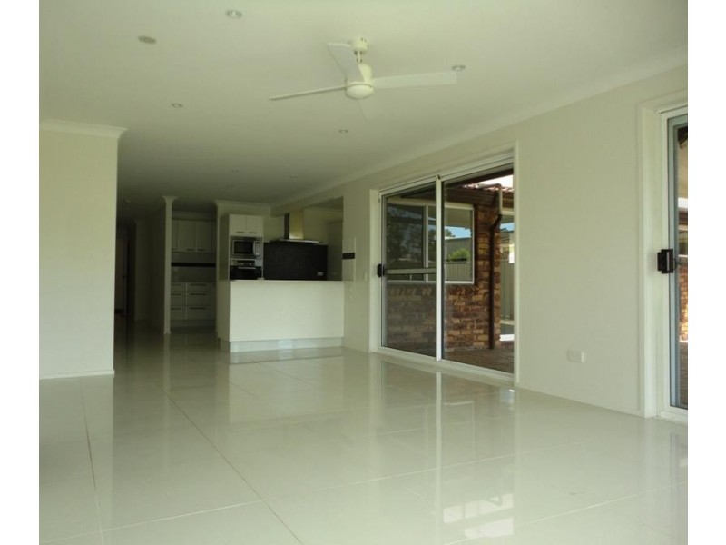 10 Chown Aveune, Currumbin Waters QLD 4223