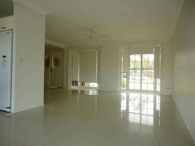 10 Chown Aveune, Currumbin Waters QLD 4223