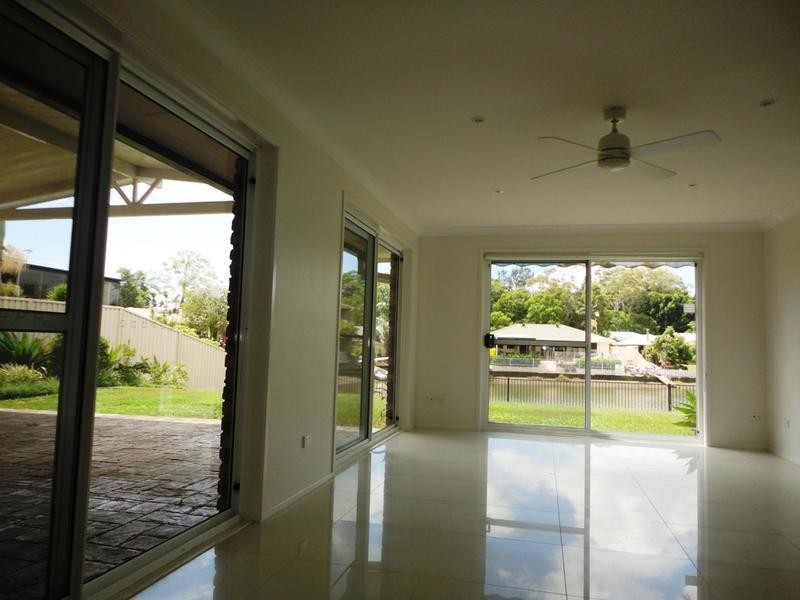 10 Chown Aveune, Currumbin Waters QLD 4223