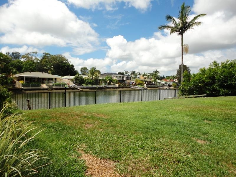 10 Chown Aveune, Currumbin Waters QLD 4223