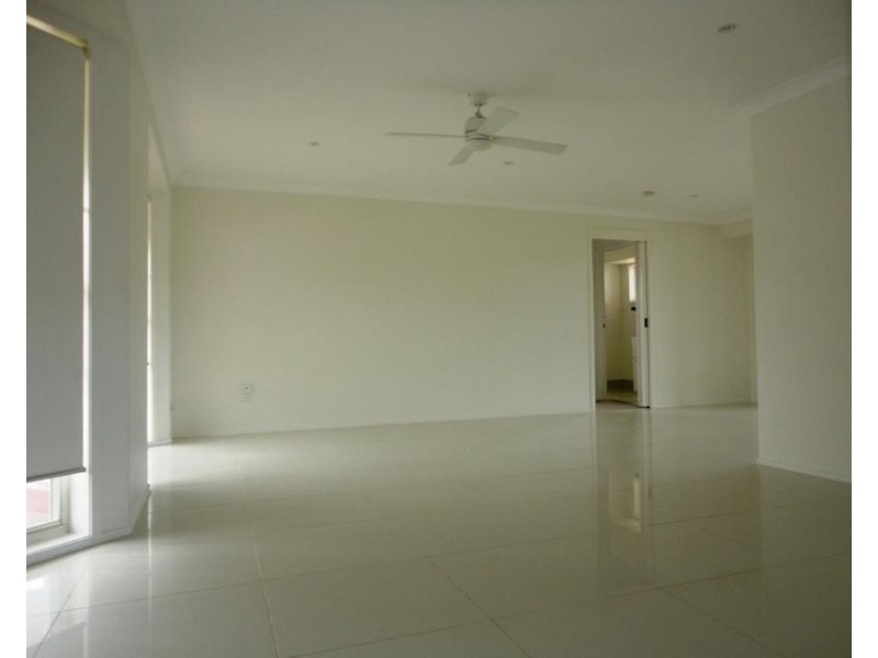 10 Chown Aveune, Currumbin Waters QLD 4223