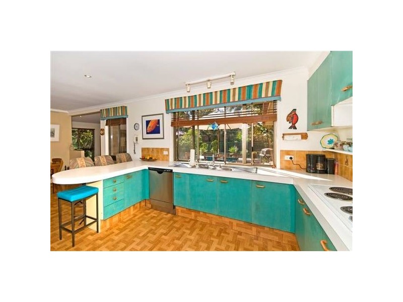 9 Araucaria Way, Elanora QLD 4221
