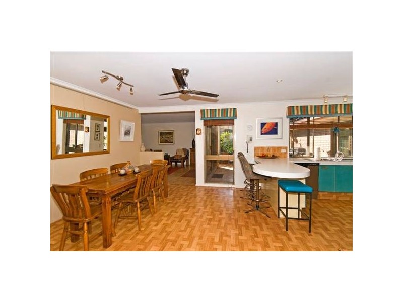 9 Araucaria Way, Elanora QLD 4221