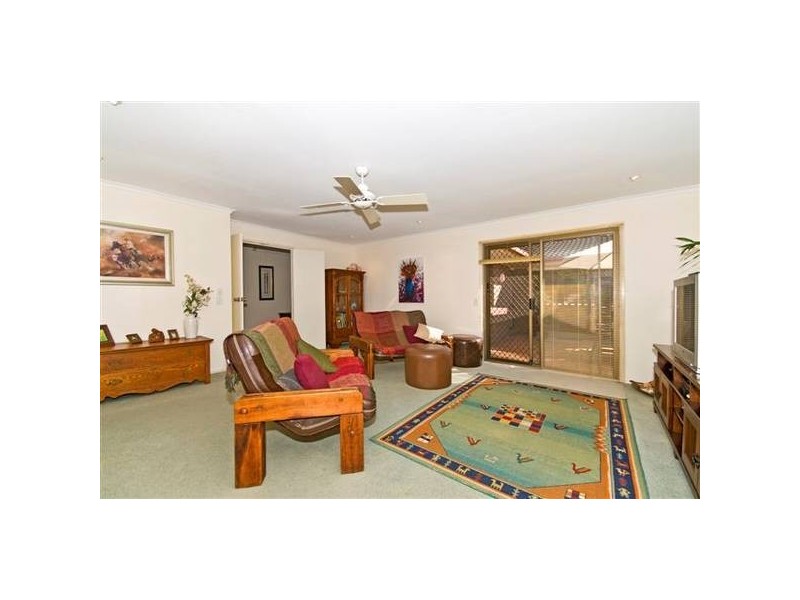 9 Araucaria Way, Elanora QLD 4221