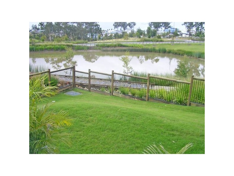 10 Everstar St, Reedy Creek QLD 4227