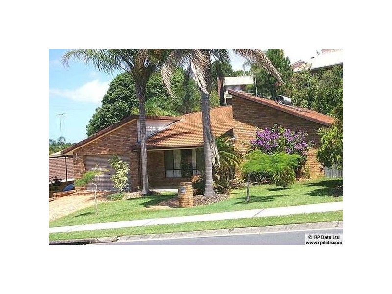 100 K P McGrath Drive, Elanora QLD 4221