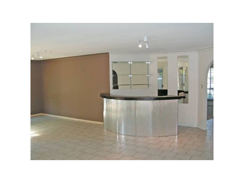 24 Almond Court, Elanora QLD 4221