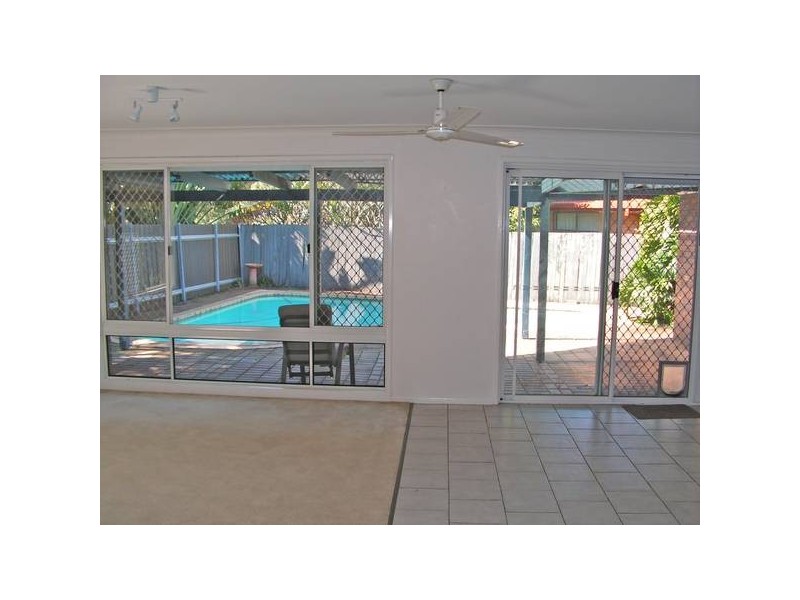 24 Almond Court, Elanora QLD 4221