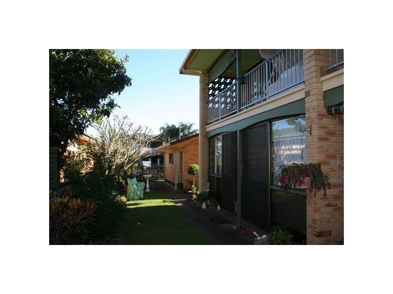 1/48 Twenty Seventh Avenue, Palm Beach QLD 4221