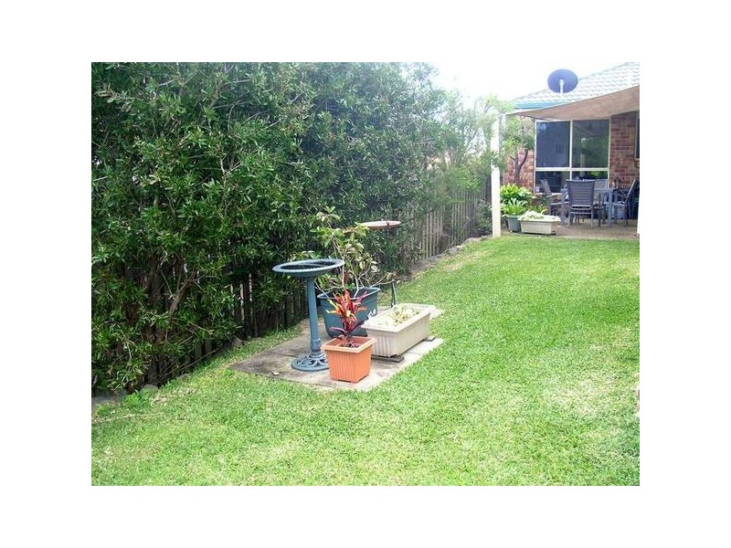 37 Tipuana Drive, Elanora QLD 4221