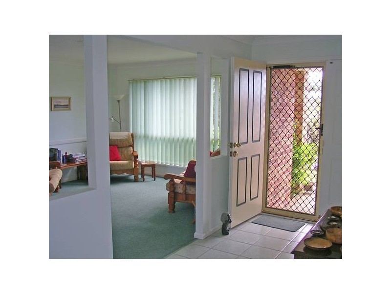 37 Tipuana Drive, Elanora QLD 4221