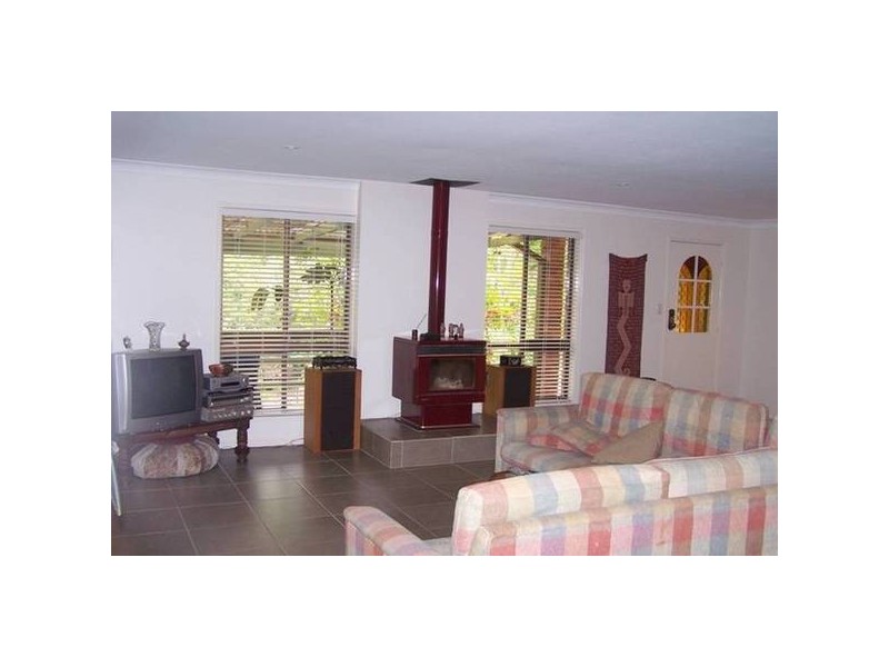 4 Karragata Court, Tallebudgera QLD 4228